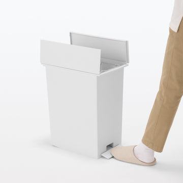 Polypropylene Pedal Dust Bin with Double-Hinged Lid - 9.3 gal MUJI