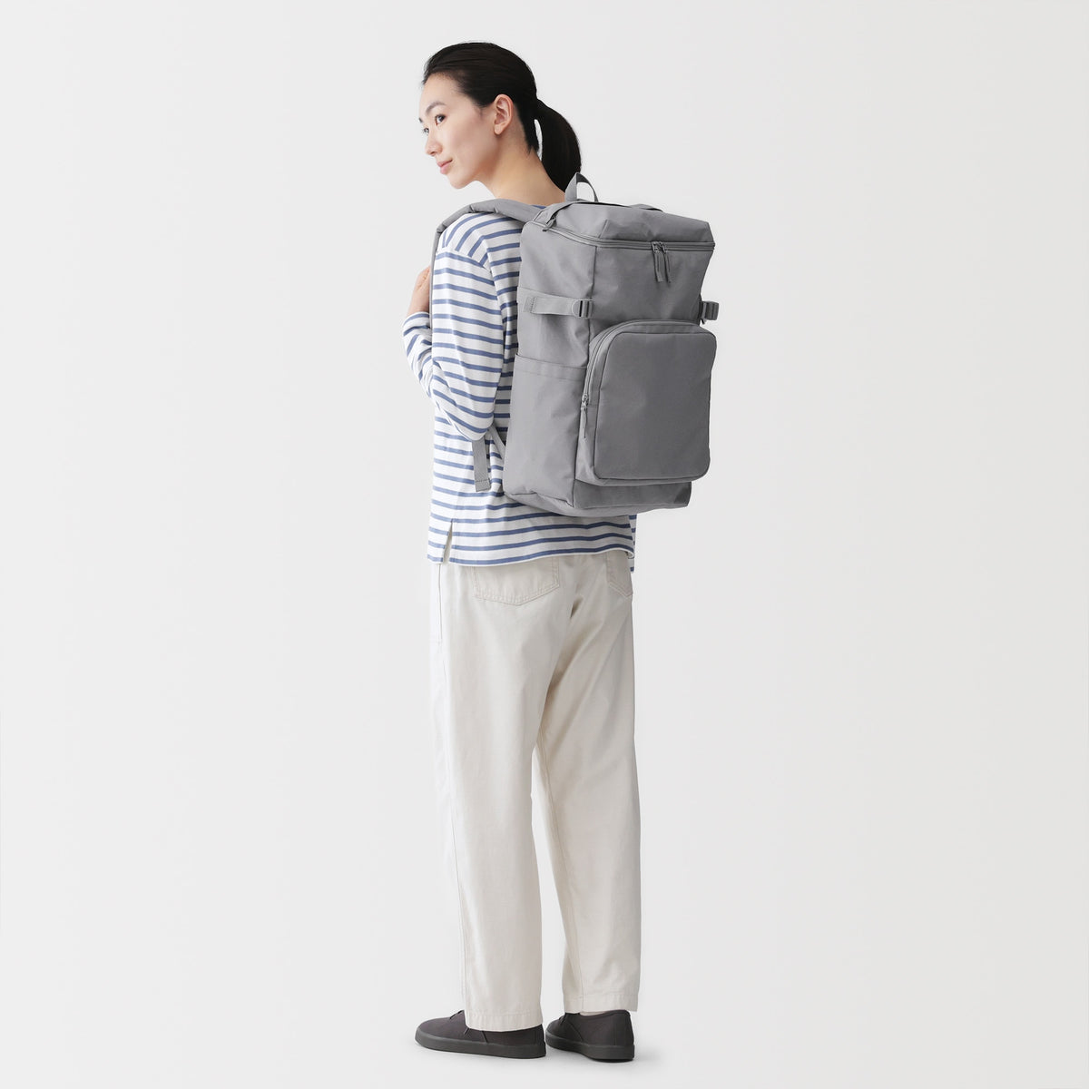 Less Tiring Water Repellent Toploader Backpack | MUJI USA