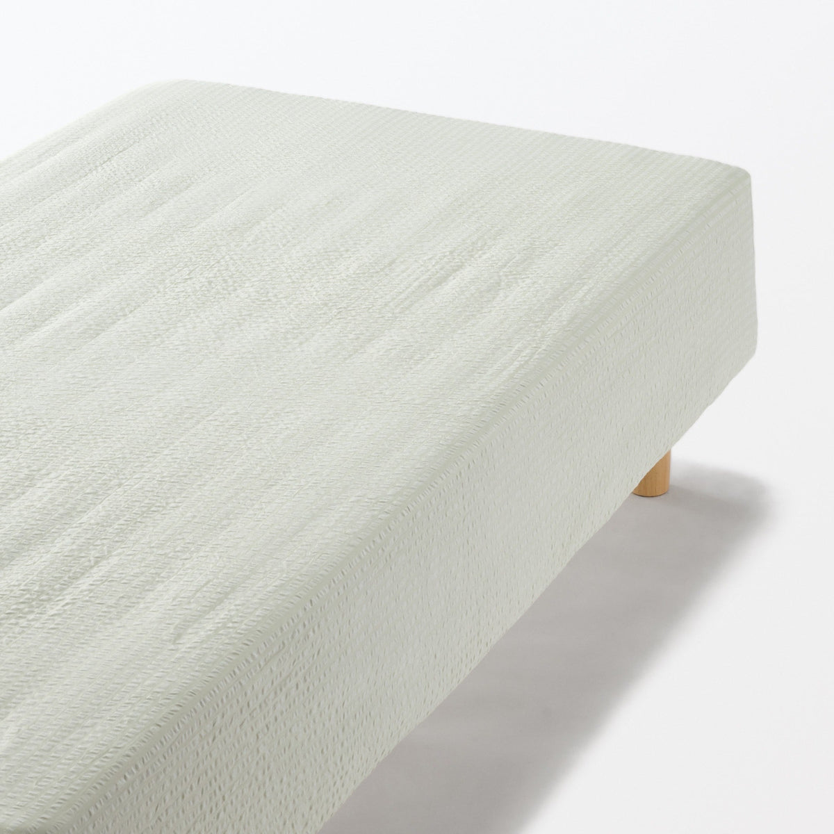 Cotton Seersucker Fitted Sheet | Summer Bedding | MUJI USA