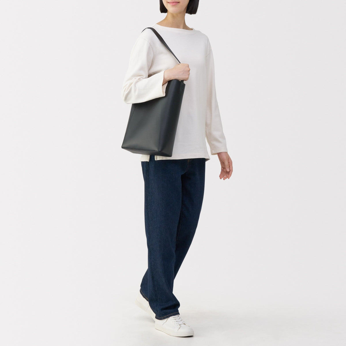 Tanned Leather Shoulder Bag | Tote Bags | MUJI USA