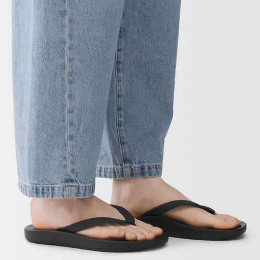 Foot Shaped Flip Flops Black MUJI