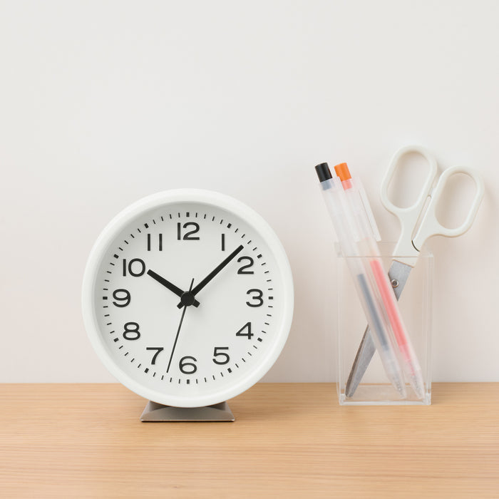 Small Analog Clock with Stand | Clocks | MUJI USA