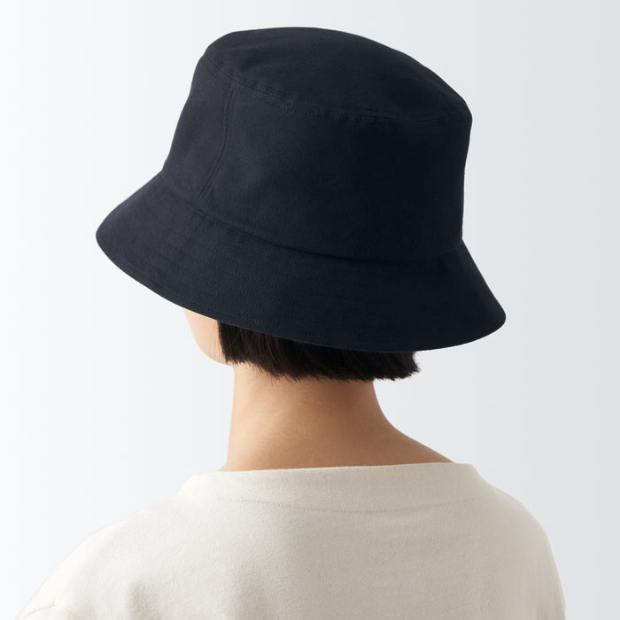 Flannel Bucket Hat | Fall Accessories | MUJI USA