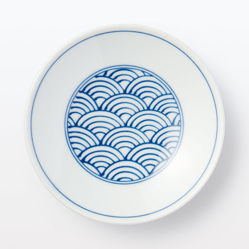 Hasami Ware Small Plate - Wave Pattern Wave MUJI