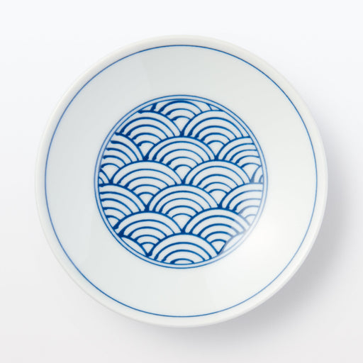 Hasami Ware Small Plate - Wave Pattern Wave MUJI