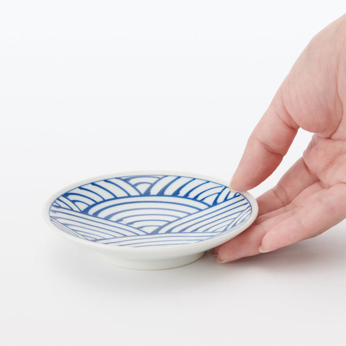 Japanese Tableware Wave Pattern Hasami Ware Small Plate Large Wave Pattern | Japanese Tableware | MUJI USA