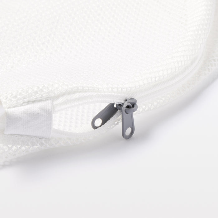 Laundry Net Polyester Reversible Laundry Net For Large Items | Laundry Bag | MUJI USA