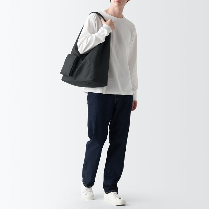 Water Repellent One Shoulder Bag | Shoulder Bags | MUJI USA