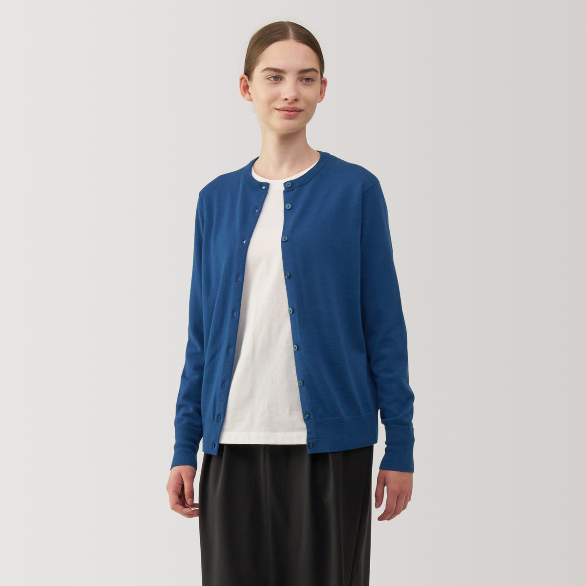 Women's Washable High Gauge Wool Crew Neck Cardigan