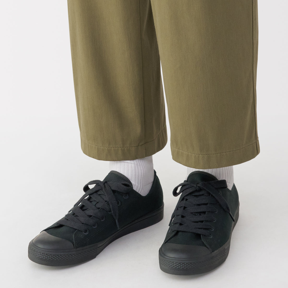 Less Tiring Sneakers - Black Pattern | Water Repellent Shoes | MUJI USA