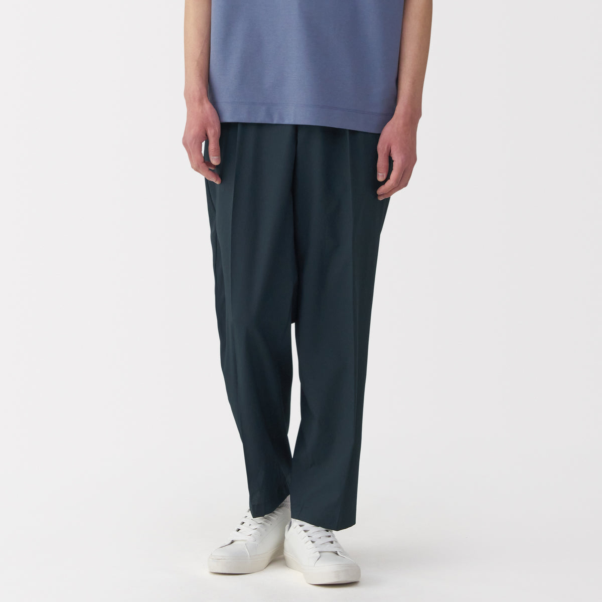 Men's Breathable Darted Tapered Pants