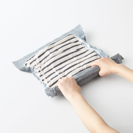 Compression Bag for Clothing (2 Pack) - (W15.4 x L19.7") MUJI