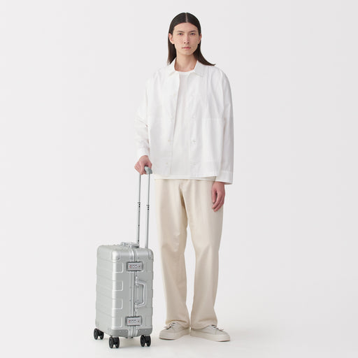 Labo Aluminum Suitcase 34L - Silver | Carry-On MUJI